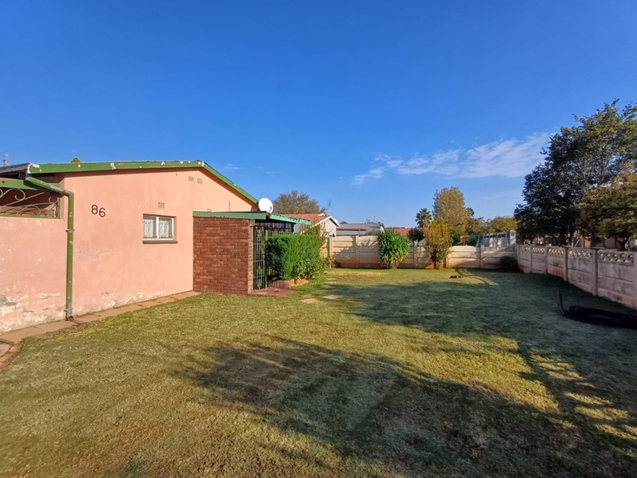 2 Bedroom Property for Sale in Randlespark North West
